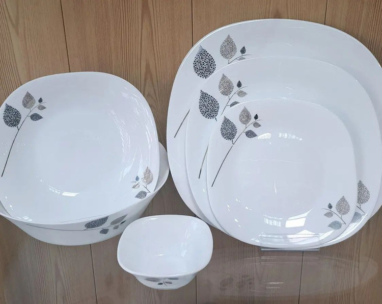 سرویس غذا خوری ۲۶ پارچه قالب مربع شاخه نبات
