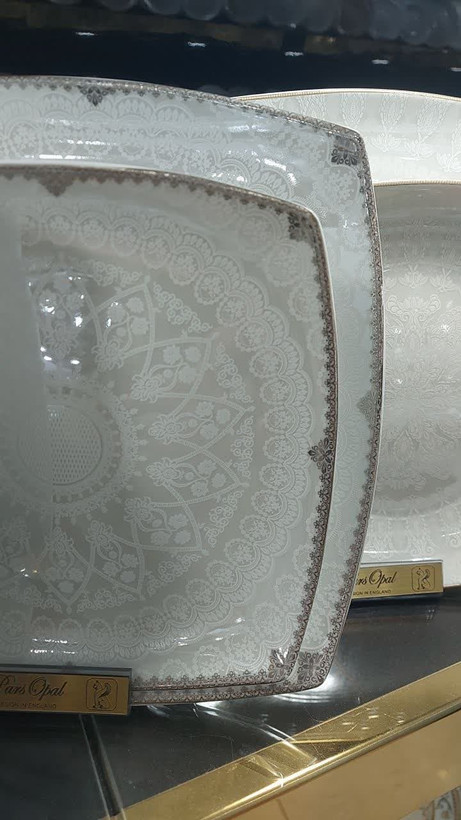 سرویس غذا خوری چینی پردیس ۱۰۵ پارچه ۱۲ نفره گل پلاتین
