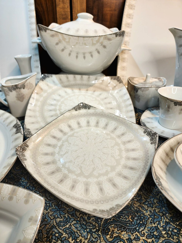 سرویس غذا خوری چینی پردیس ۱۰۵ پارچه ۱۲ نفره پلاتین