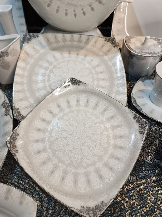 سرویس غذا خوری چینی پردیس ۱۰۵ پارچه ۱۲ نفره پلاتین