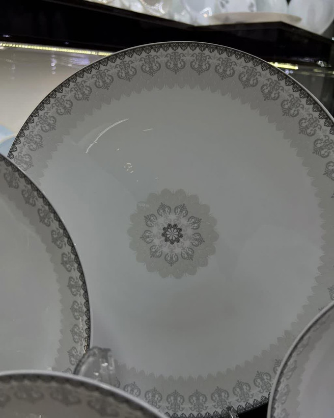 سرویس غذا خوری آرکوپال ۲۶ پارچه دینو طرح چینی پریوش خاکستری