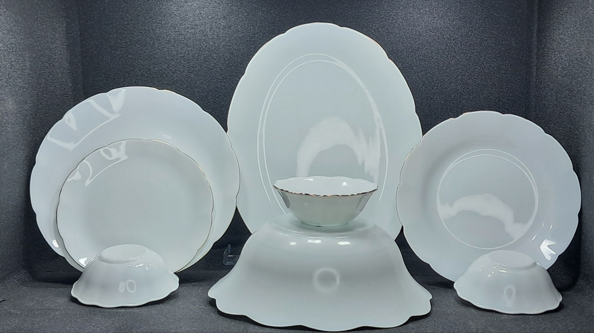 سرویس آرکوپال 26 پارچه نیلوفری لب طلا