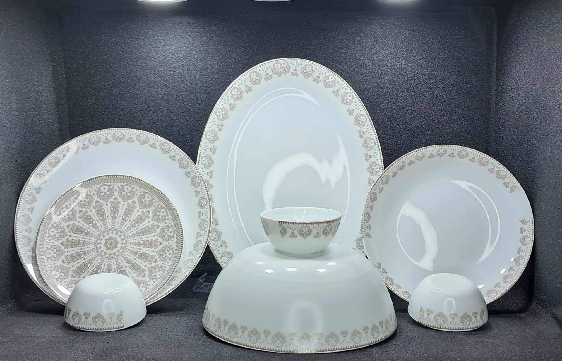 سرویس غذا خوری 26 پارچه طرح چینی