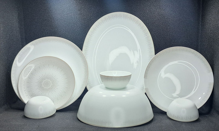 سرویس غذا خوری ۲۶ پارچه ۶ نفره آرکوپال مقصود طرح چینی سان طوسی