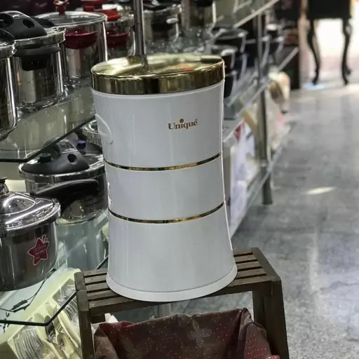 ست آشپزخانه 18 پارچه کمرباریک سفید درب طلایی کد : 4694