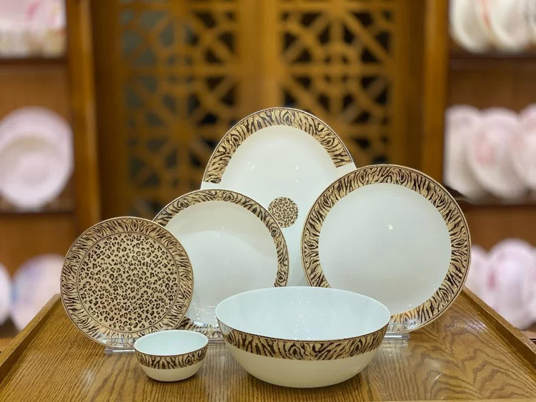 سرویس غذا خوری 26 پارچه طرح ببری