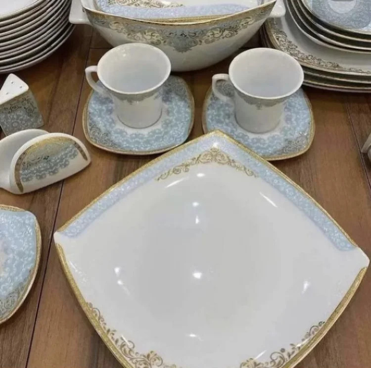 سرویس غذا خوری چینی پردیس ۱۰۵ پارچه ۱۲ نفره گل فیروزه