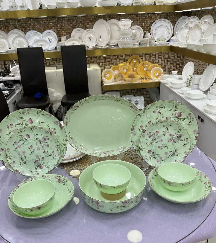 سرویس غذا خوری ۲۶ پارچه فرانسه گل رز