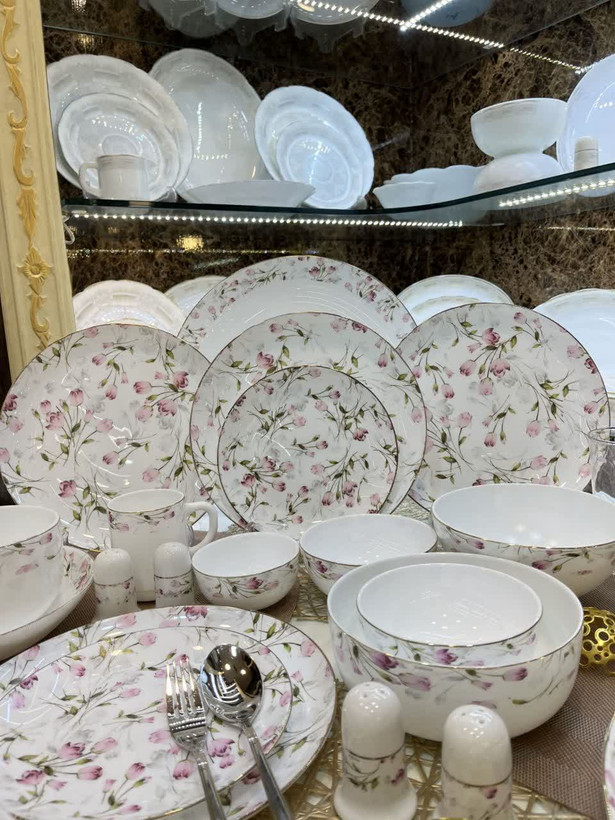 سرویس غذا خوری ۲۶ پارچه گل رز عروس