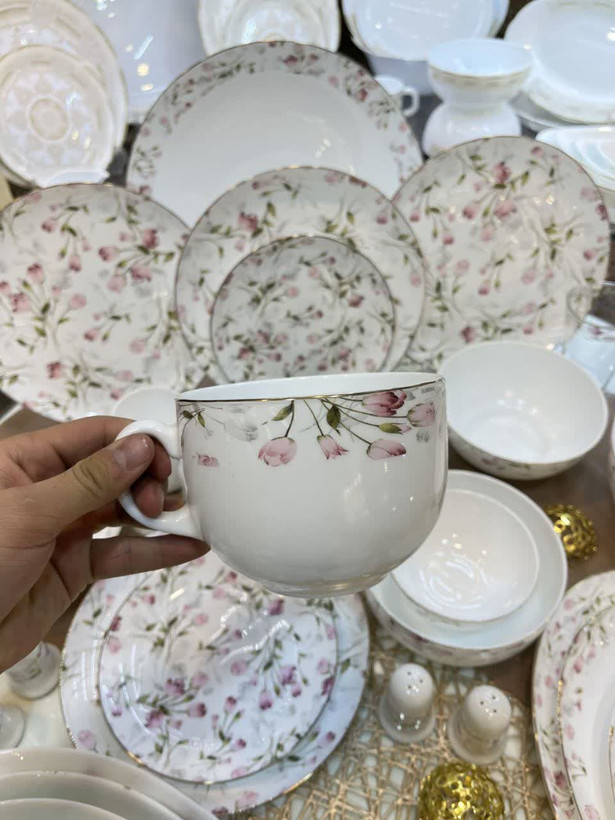 سرویس غذا خوری ۲۶ پارچه گل رز عروس