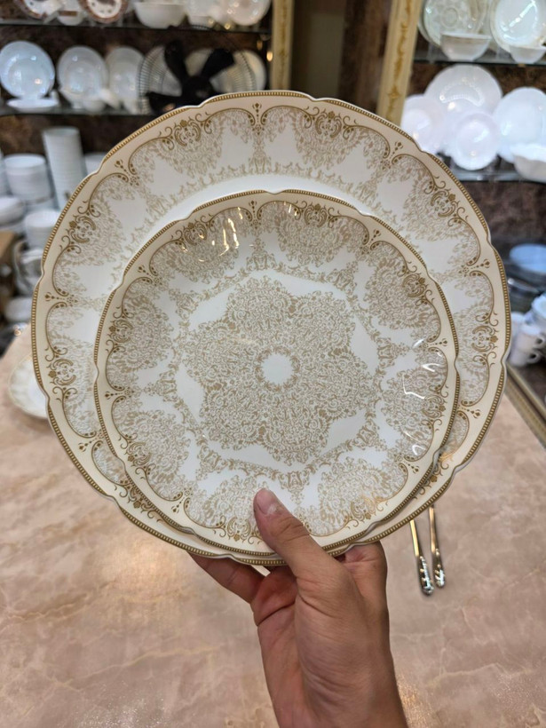 سرویس غذا خوری نیلوفری ۲۶ پارچه طرح چینی