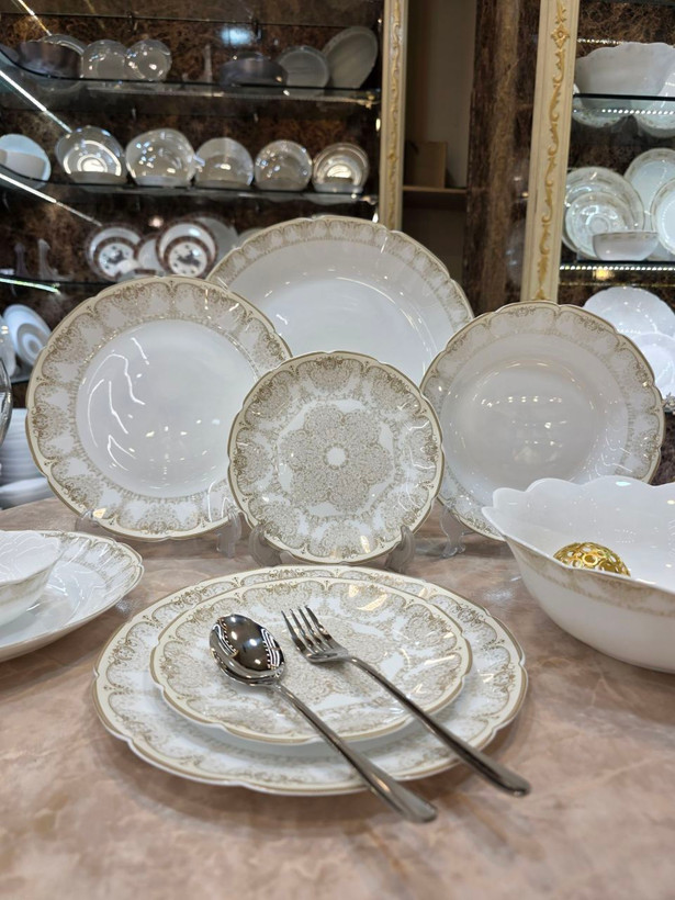 سرویس غذا خوری نیلوفری ۲۶ پارچه طرح چینی