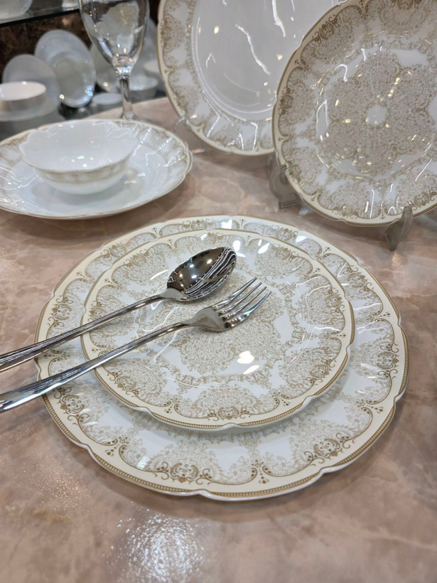 سرویس غذا خوری نیلوفری ۲۶ پارچه طرح چینی