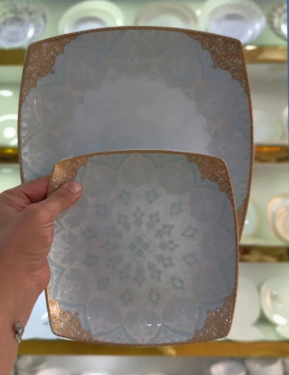 سرویس چینی پردیس قالب مربع  ۳۰ پارچه ۶ نفره