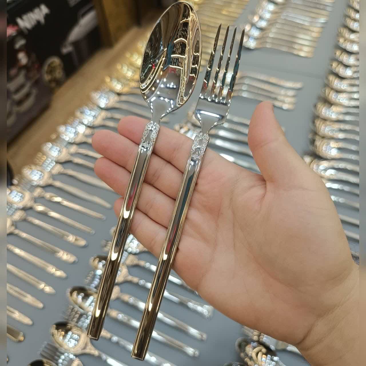 سرویس قاشق و چنگال ۱۸۷ پارچه ۳۶ نفره لوکس برند فلیکس