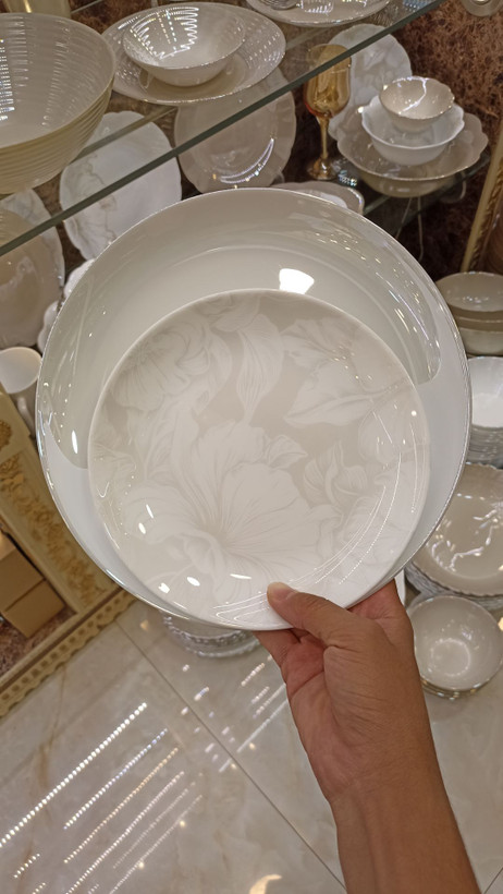 سرویس آرکوپال ۶ نفره فلاور طوسی قالب گرد ✨️🥰