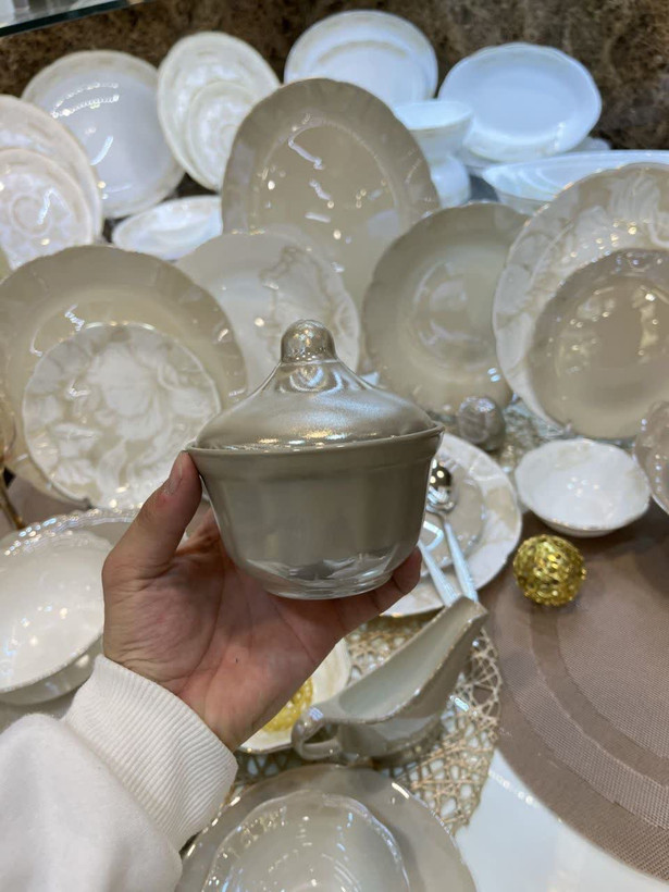 سرویس پذیرایی ۱۲نفره نیلوفری ترکیب گل فلاور با شامپاین ✨️🥰